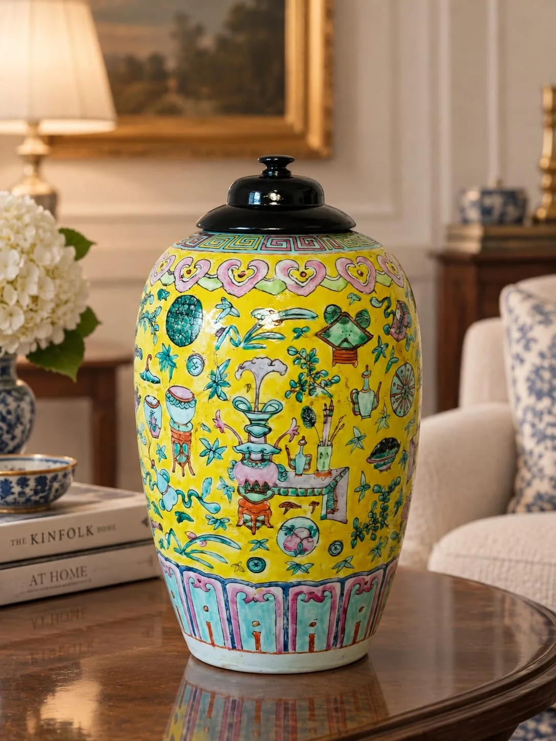 Chinesische Vasen bei Thomas Nostalgie & Raritäten, Beispiel: Chinesische Porzellanvase, Familie – Rose -Stil, antik, Figurenszenen,