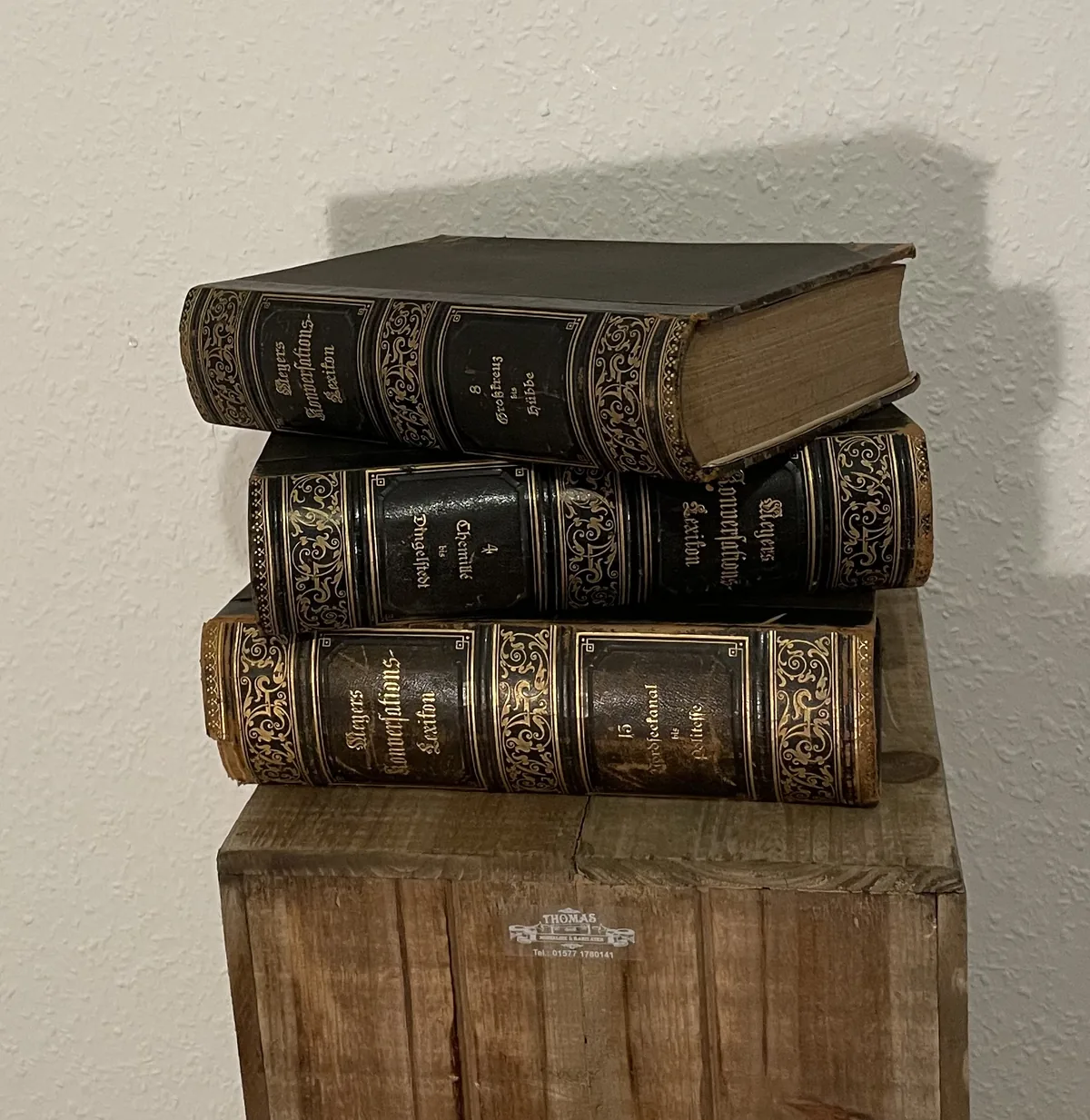 Antikes Bücher-Set – Bücher-Set, antik, 1895 ,Meyers Konversation Lexikon, sehr dekorativ, Sammlerstücke, Setpreis