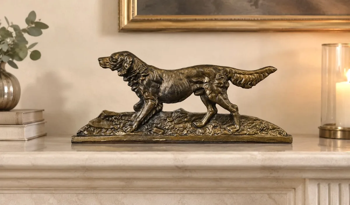 Skulptur, Hund, Messing, antik, Vintage, Landhaus, Holzsockel, dekorativ, zeitlos schön