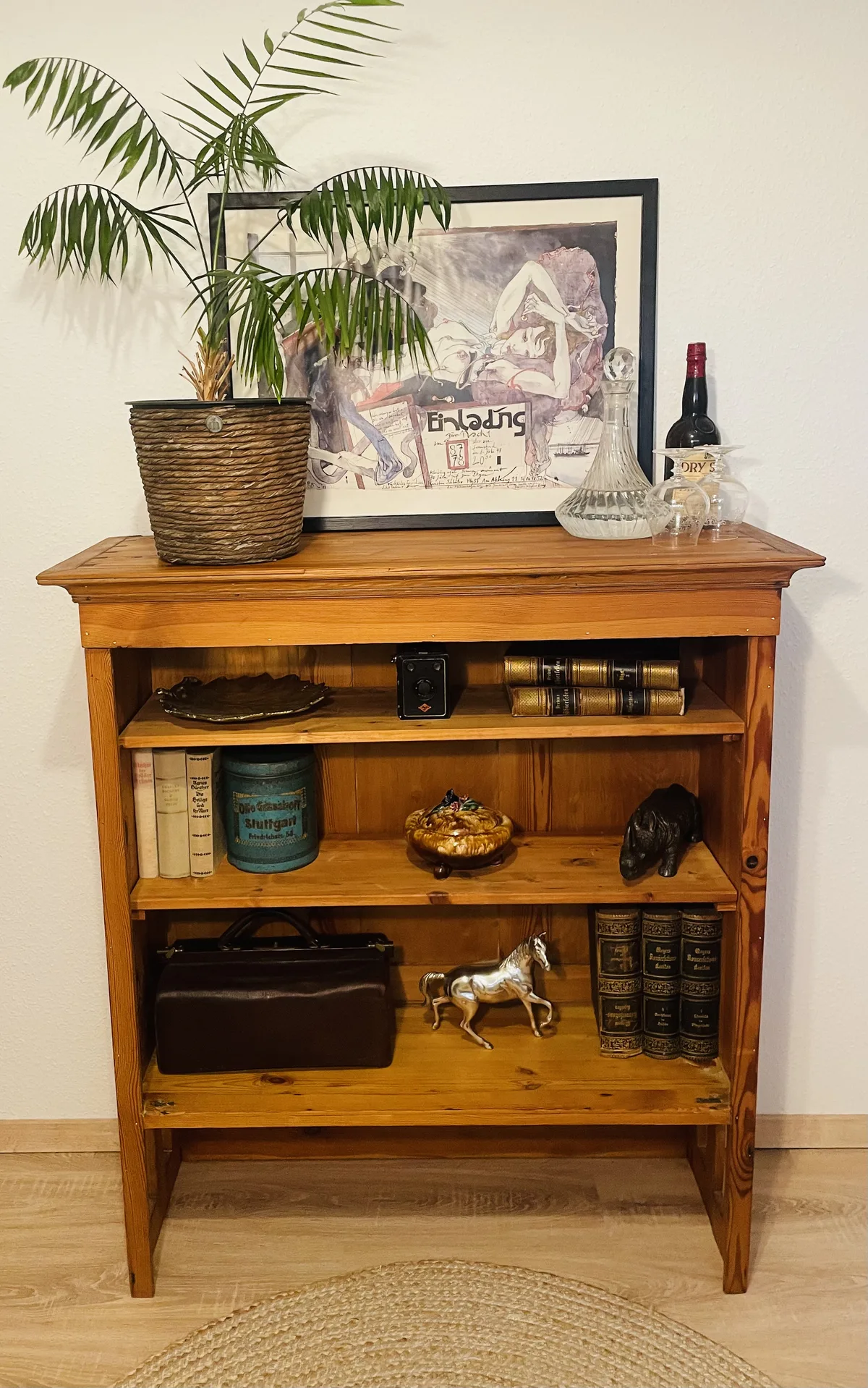 Bücherregal