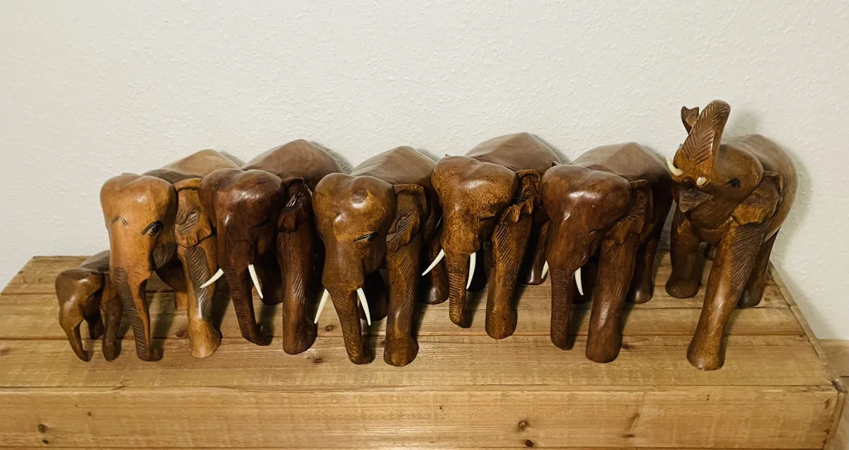 Elefanten Figuren Set aus Regenbaumholz – Elefanten Figuren Set, Vintage, Regenbaumholz, Asiatische Kunsthandwerk, Dekoration, Ansicht 2 von 5