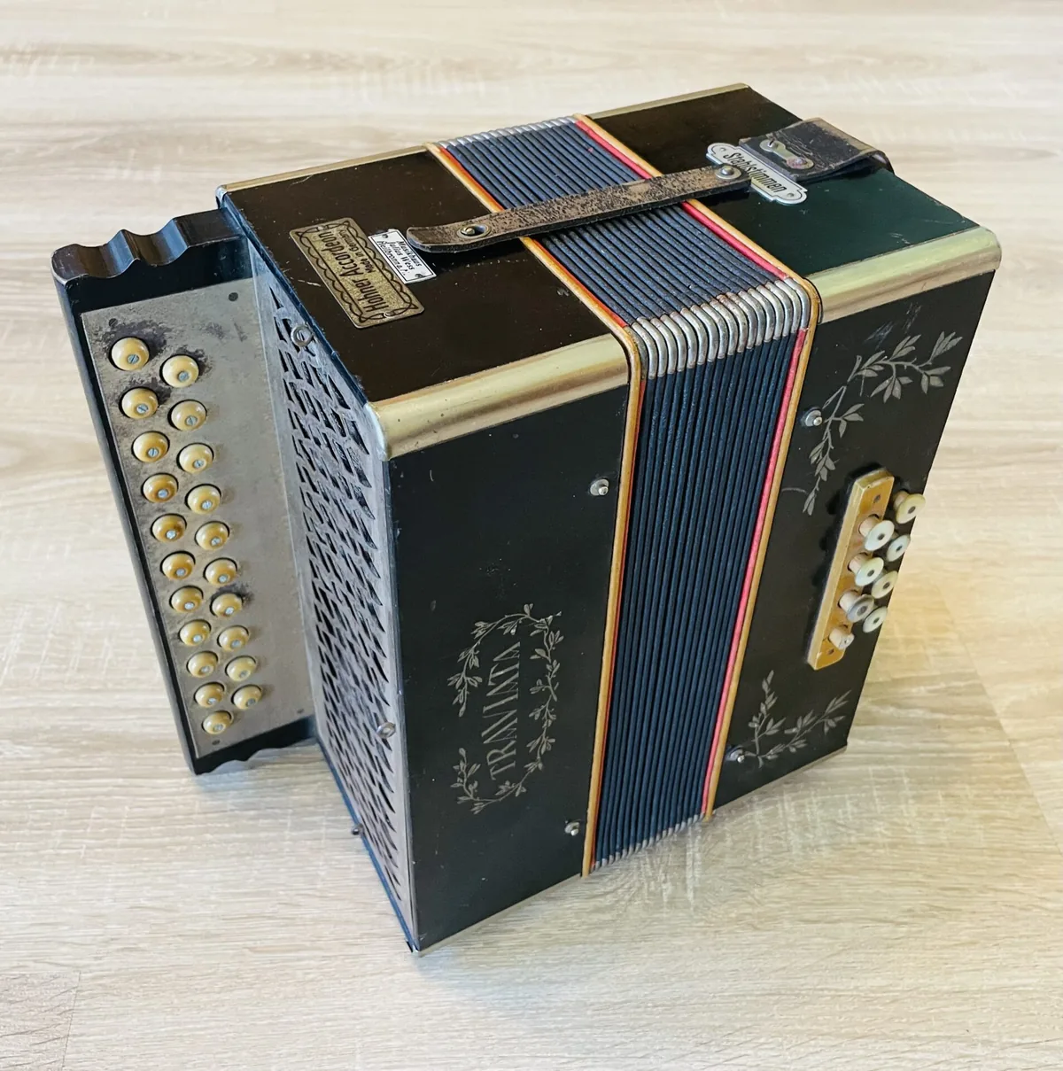 Vintage Knopfakkordeon Hohner – Knopfakkordeon, diatonisches Akkordeon, Vintage, 50er, Marke Hohner Germany, funktioniert
