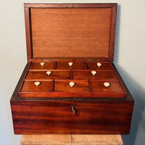 Schmuckkiste, Schmuckschatulle, antik, Biedermeier, 9 Fächer, Einlegefach, Augenweide