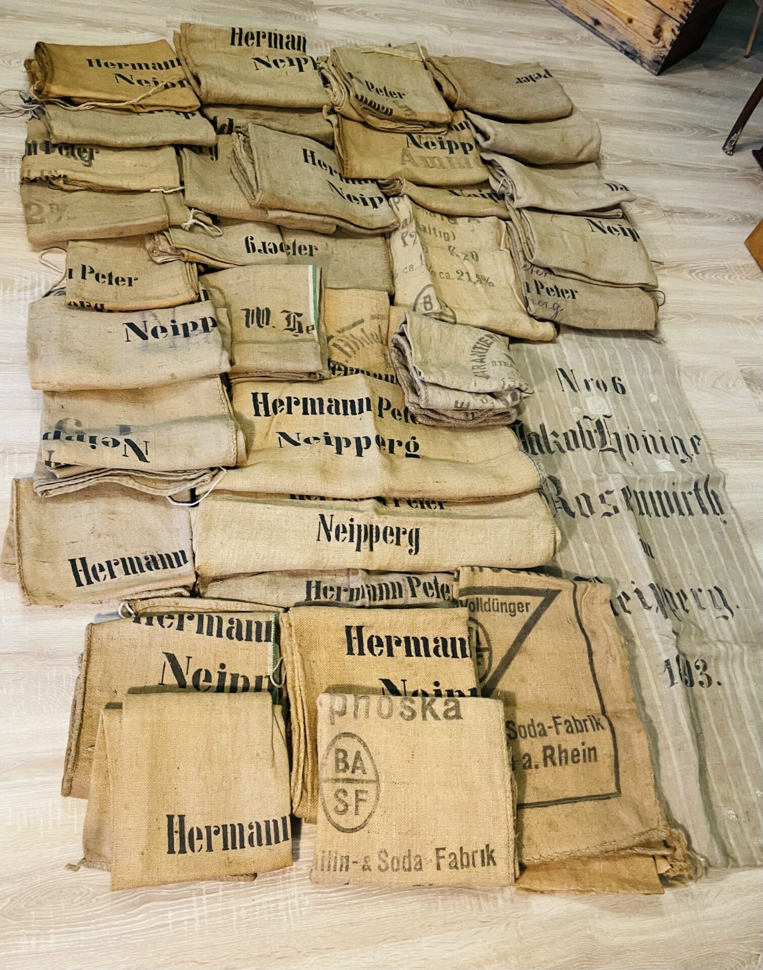 Jutesäcke Konvolut 50 Stück, antik, Dekoration, vielseitig Verwendbar, Historisch, Augenweide