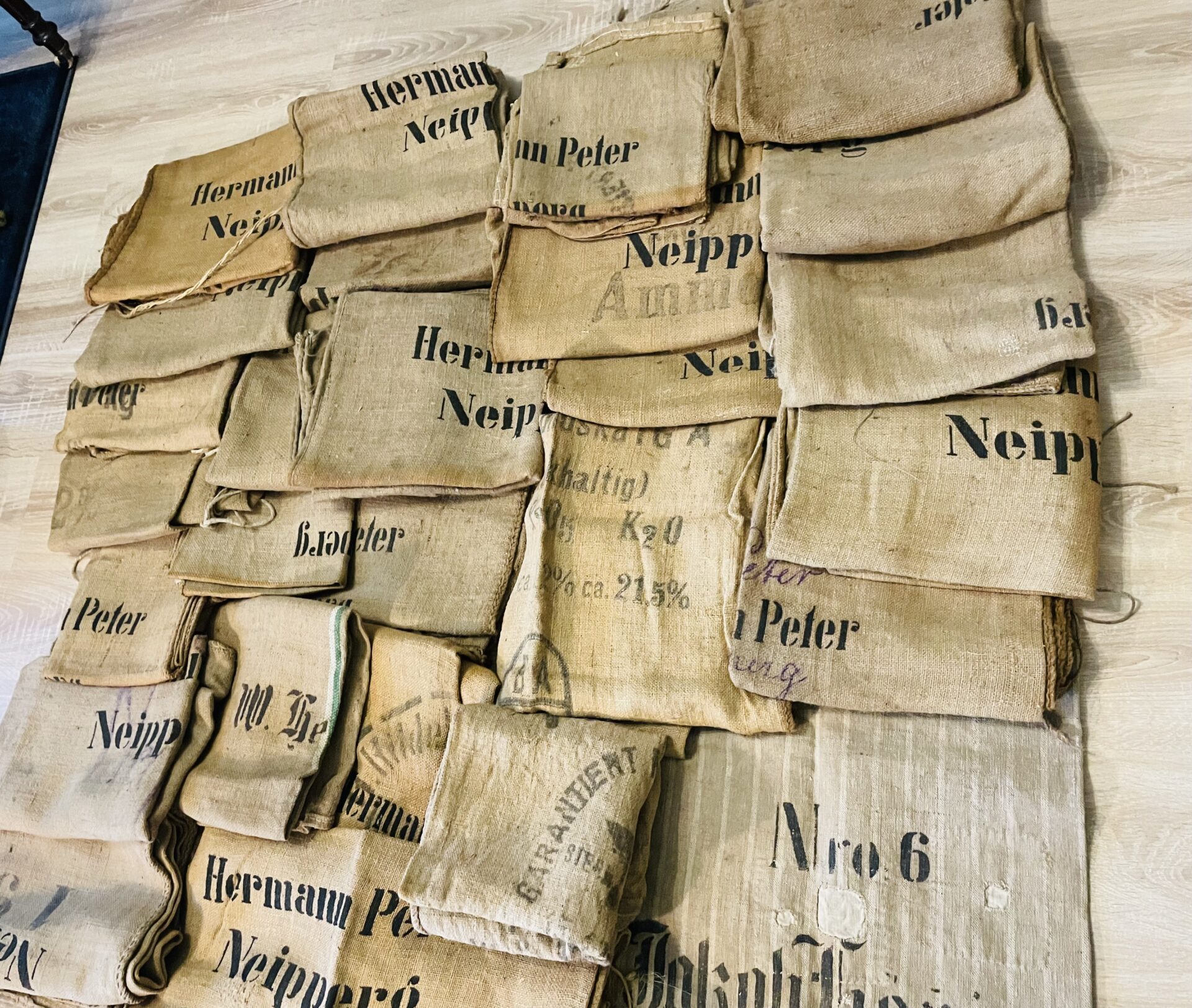 Jutesäcke Konvolut 50 Stück, antik, Dekoration, vielseitig Verwendbar, Historisch, Augenweide