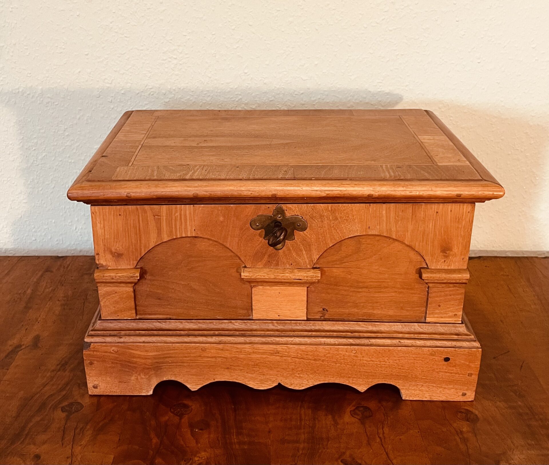 Zunfttruhe, Modeltruhe, antik, Süddeutschland, Barock, 1750er, Kastenschloss, Hingucker