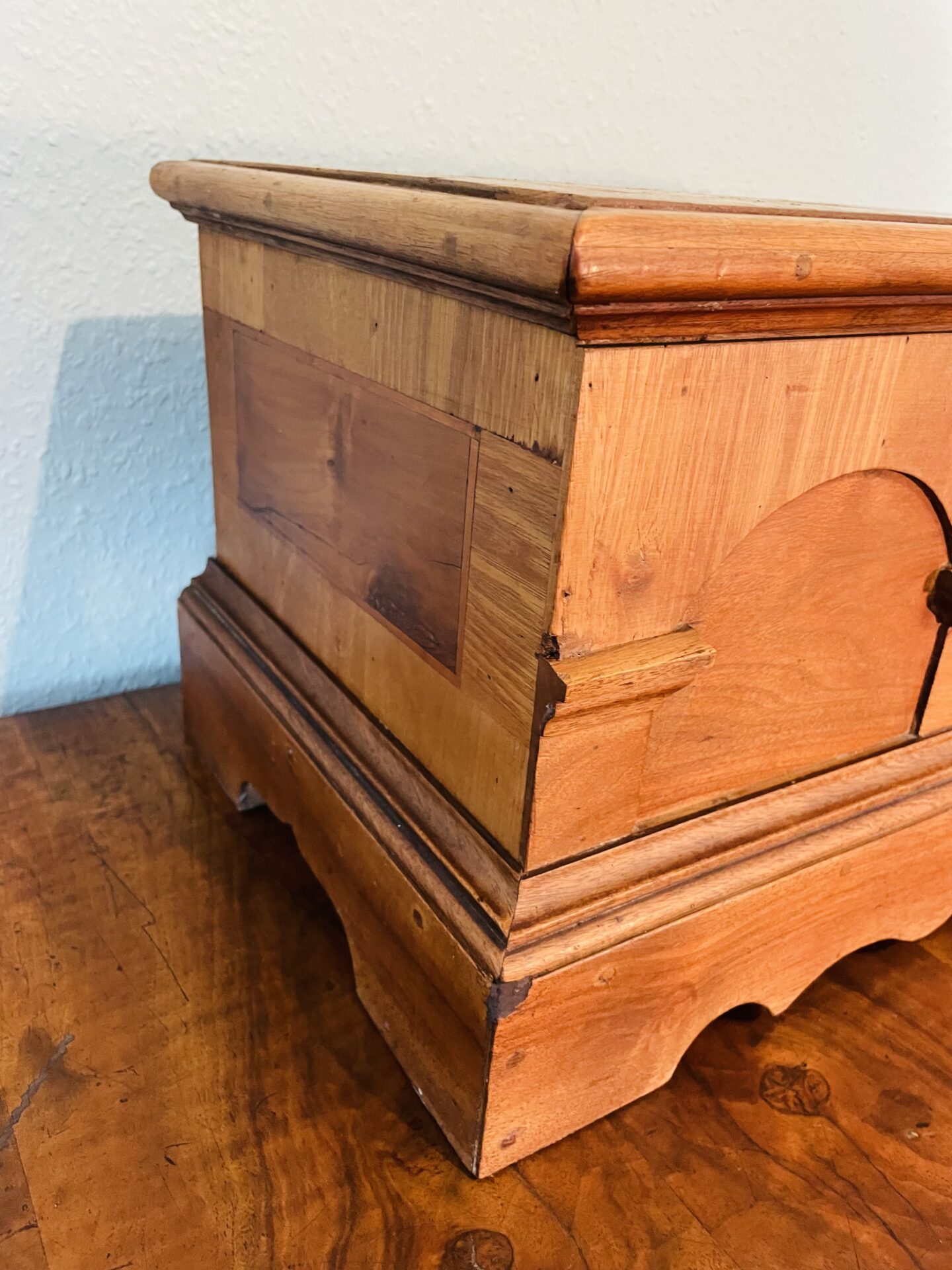 Zunfttruhe, Modeltruhe, antik, Süddeutschland, Barock, 1750er, Kastenschloss, Hingucker