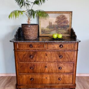 Kommode, antik, Gründerzeit, 1880er, Marmorplatte, Nussbaumfurnier, zeitlos, Hingucker