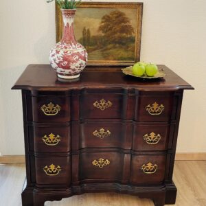 Kommode, US, 1940/50er antik Stil, Vintage, gehobenes Mid-Century, Beschläge, Augenweide