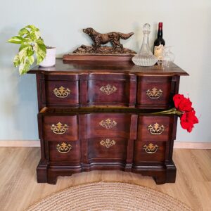 Kommode, US, 1940/50er antik Stil, Vintage, gehobenes Mid-Century, Beschläge, Augenweide