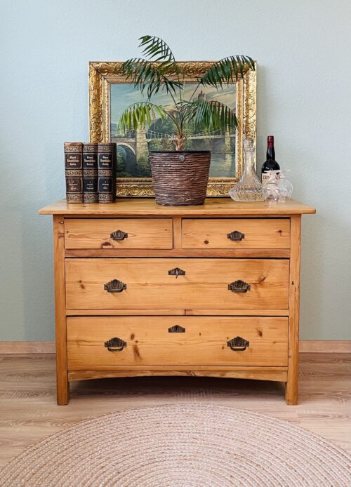 Kommode, antik, 1920er, Jugendstil, Weichholz, Landhaus, Honigton, Augenweide