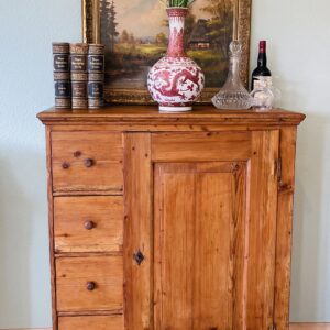 Antiker Biedermeier-Brotschrank aus Weichholz (1840er) – Landhaus-Stil, 4 Schubladen, Honigton, Schlüssel