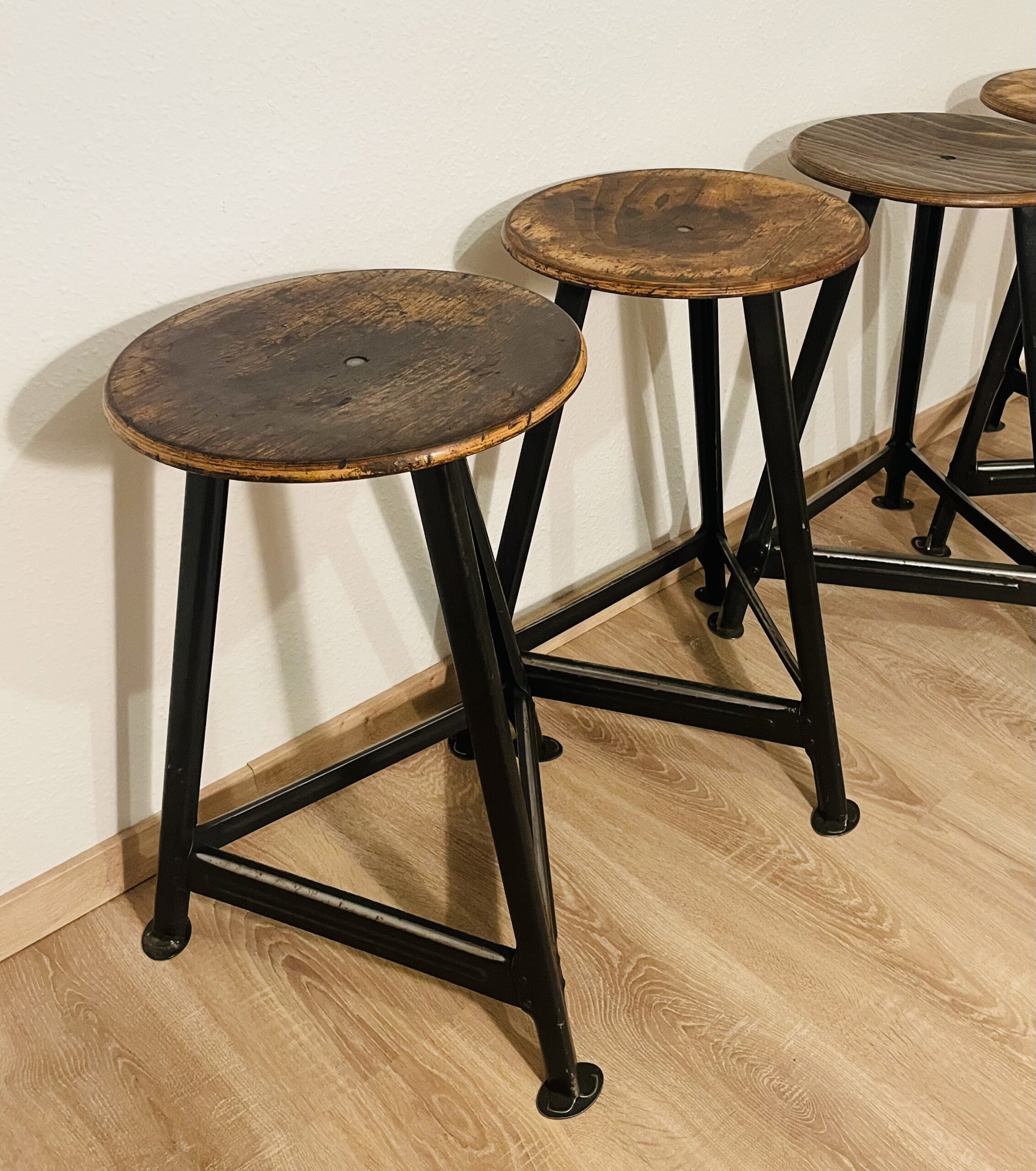 Hocker, Werkstatthocker Set, Industrie Design, Vintage 50/60er Jahre, Stahlgestell, Patina