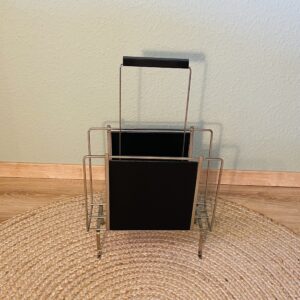 Vintage Zeitungsständer – Metallrahmen, schwarze Einsätze – Mid Century Modern 1960er/70er