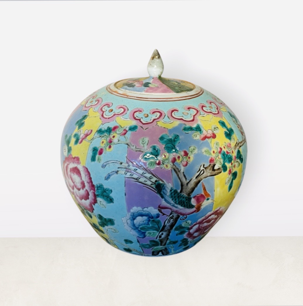 Antike Chinesische Ingwer Vase im Famille Rose Stil – Republikzeit, Deckel, Zertifikat 234