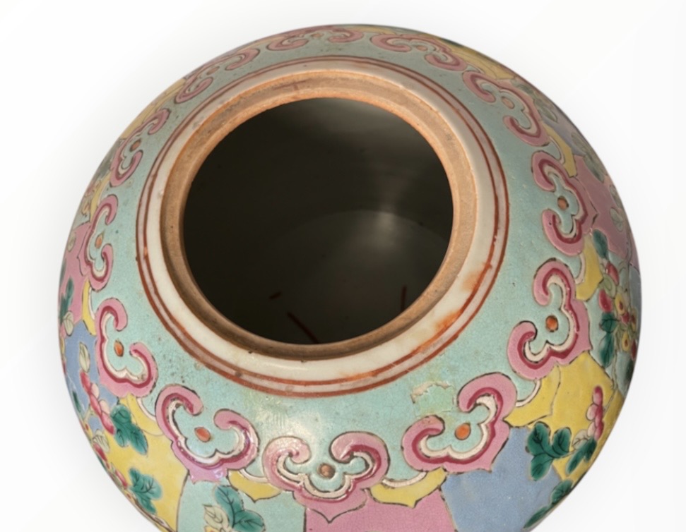 Antike Chinesische Ingwer Vase im Famille Rose Stil – Republikzeit, Deckel, Zertifikat 234