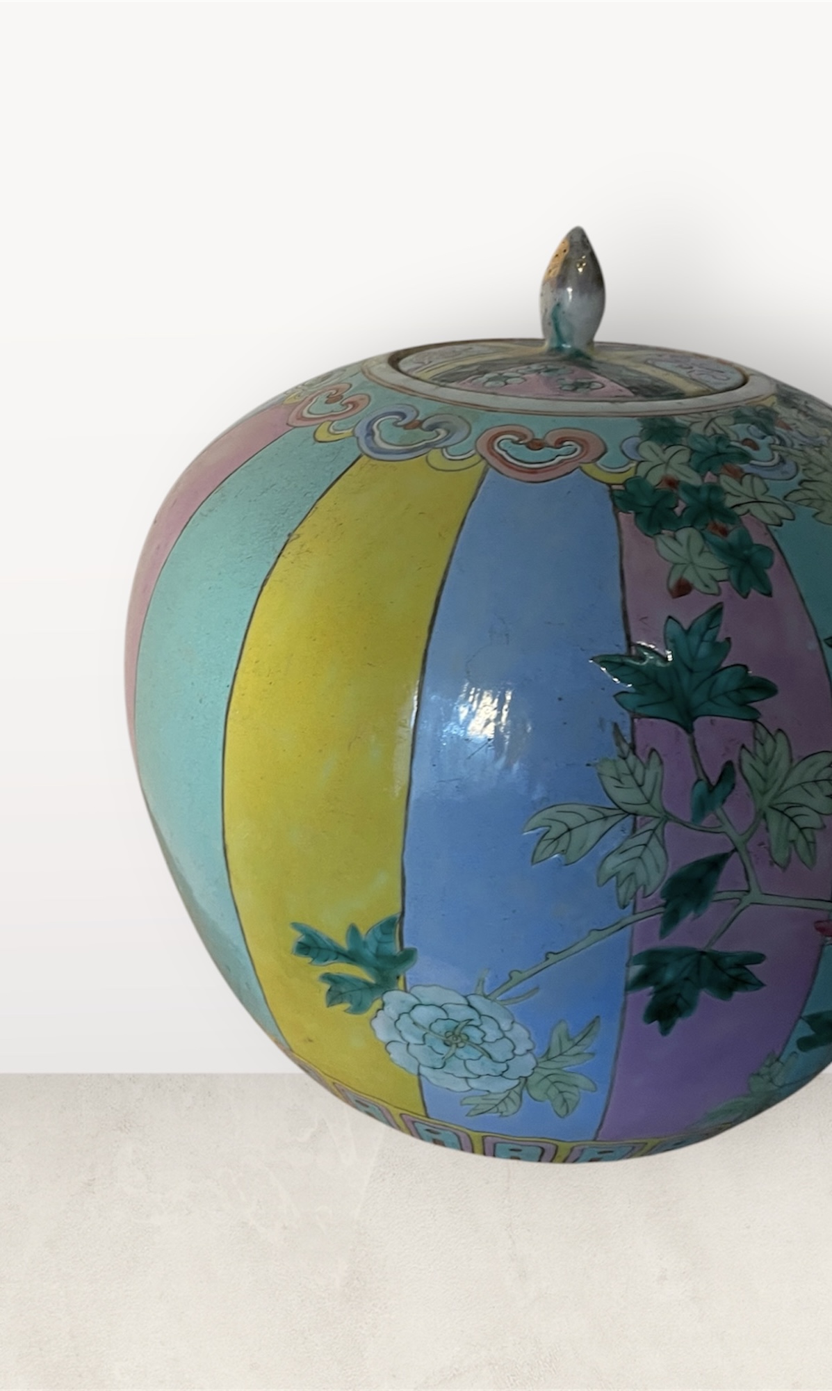 Antike Chinesische Ingwer Vase im Famille Rose Stil – Republikzeit, Deckel, Zertifikat 235