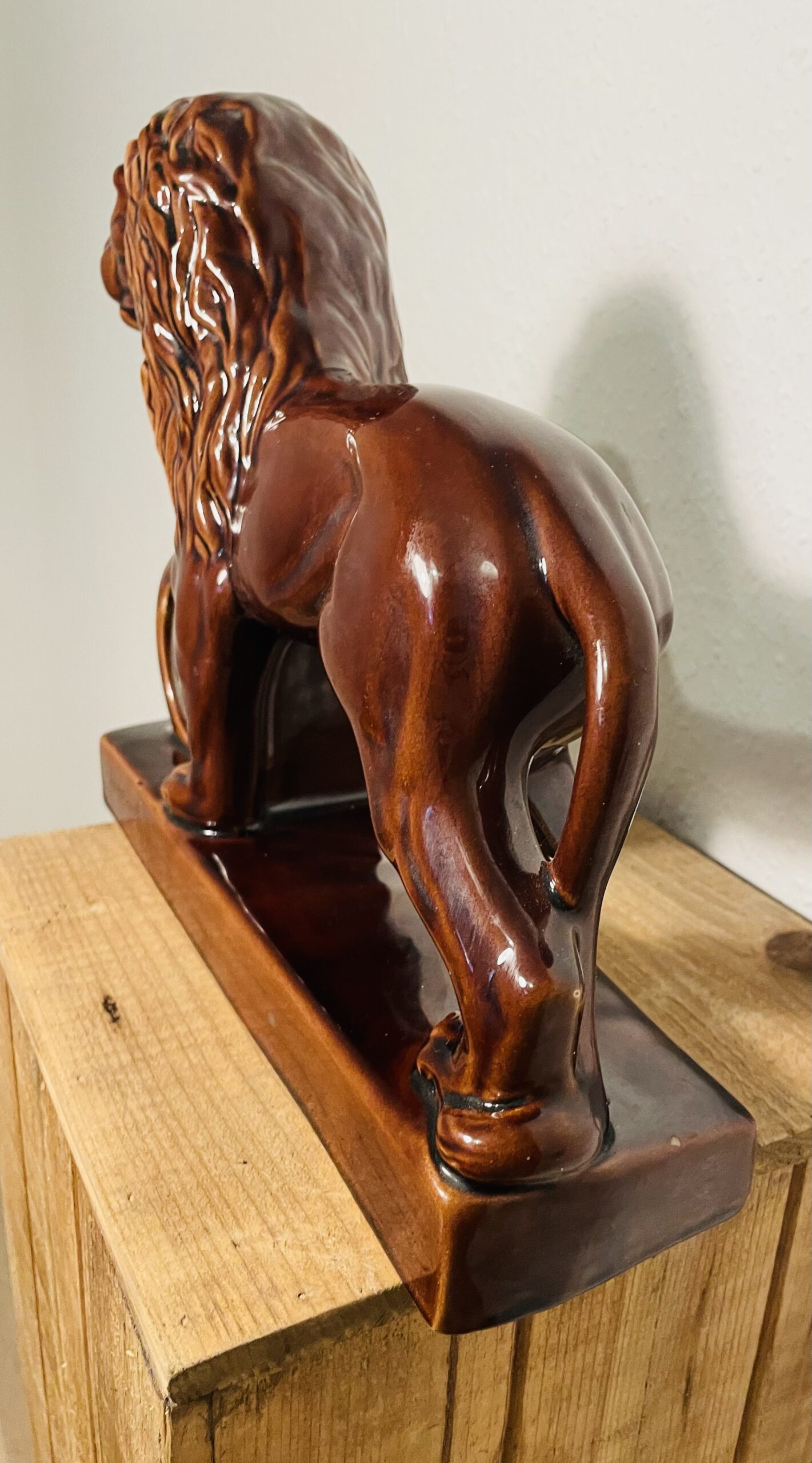 Keramik, Kaminuhr, Löwen Figur, Marke Scheuerich, Nr. 713, Dekoration
