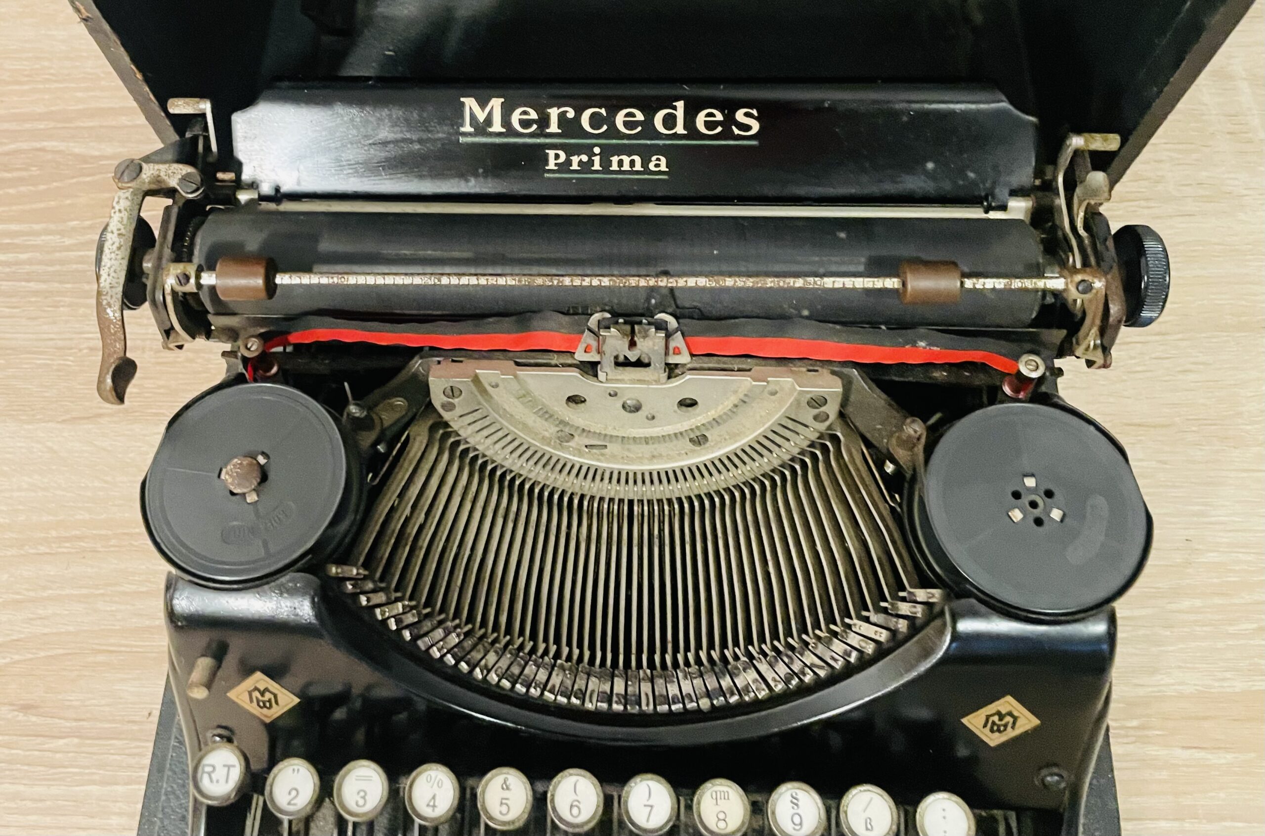 Antike Mercedes-Schreibmaschine (1930/40er) mit Originalkoffer – funktionsfähig, Sammlerstück, perfekte Retro-Deko